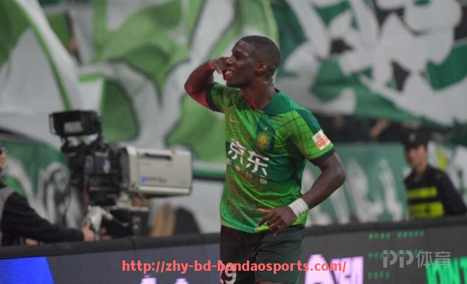 半岛体育-英超曼城球员菲尔·福登的成长故事与赛场表现