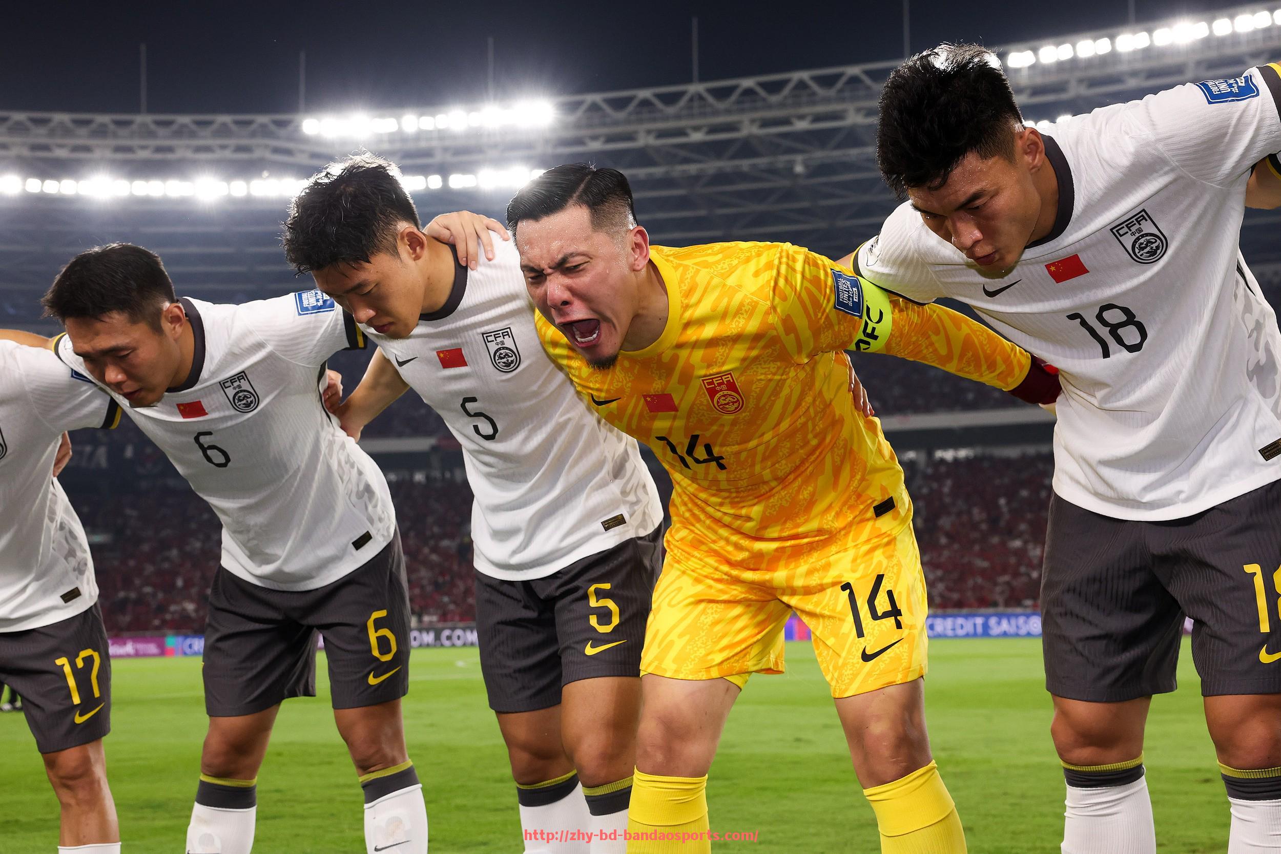 半岛体育-法甲摩纳哥防守反击战术分析：如何在防守中寻找进攻机会