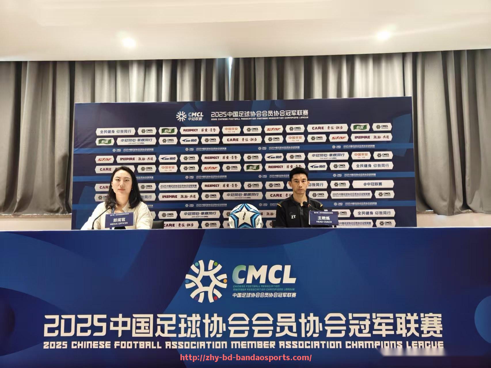 半岛体育-法甲新赛季最被看好的强队预测及阵容亮点